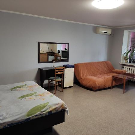 Apartament Проспект Миру 35 Krzywy Róg Zewnętrze zdjęcie